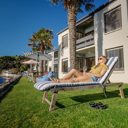 Akaroa Waterfront Motels Экстерьер фото