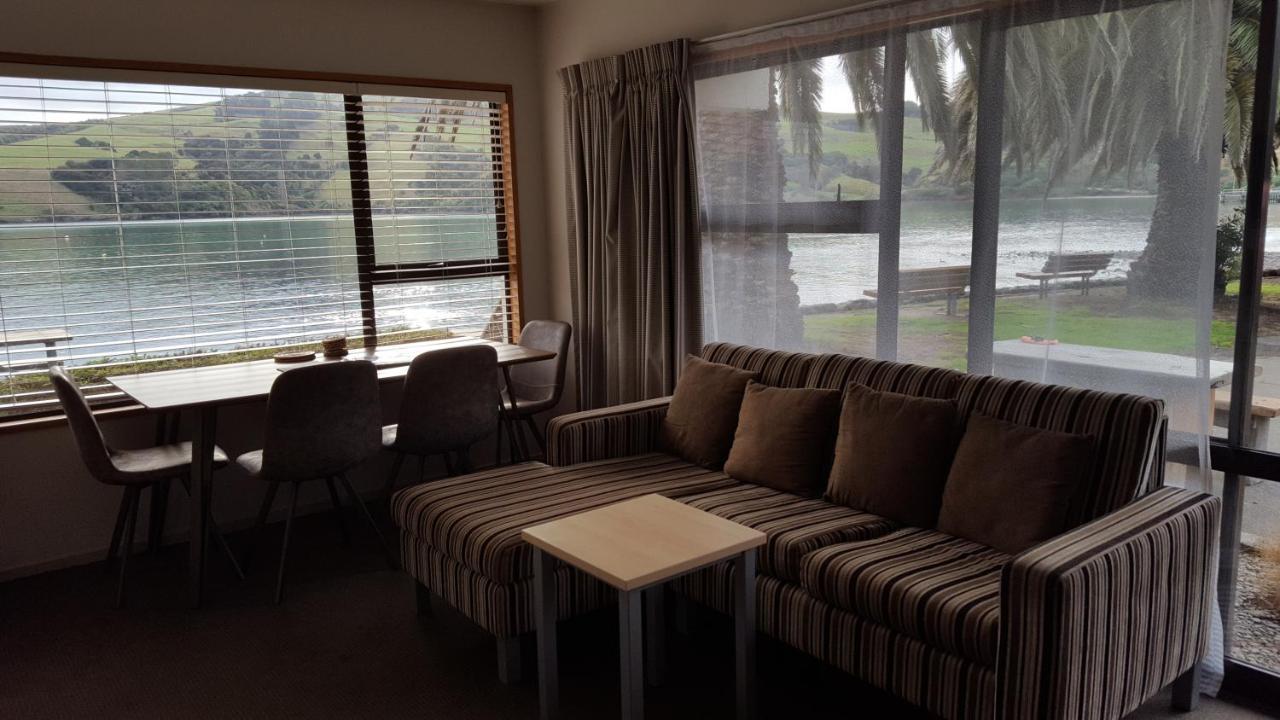 Akaroa Waterfront Motels Экстерьер фото