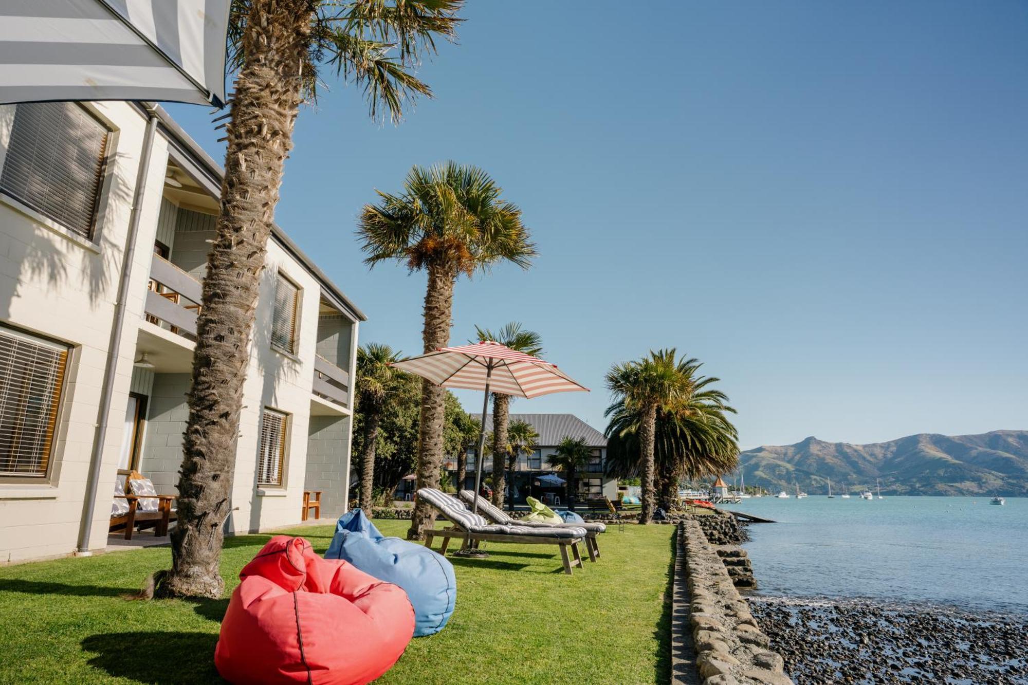 Akaroa Waterfront Motels Экстерьер фото
