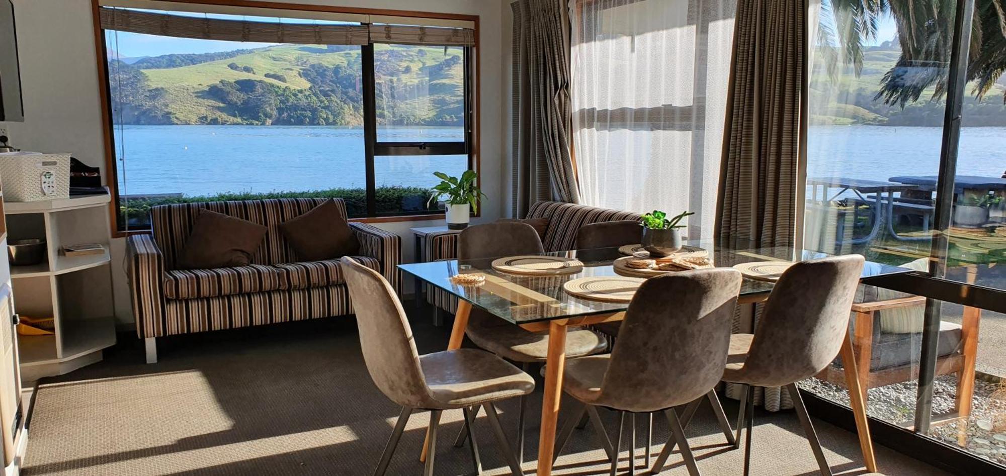 Akaroa Waterfront Motels Экстерьер фото